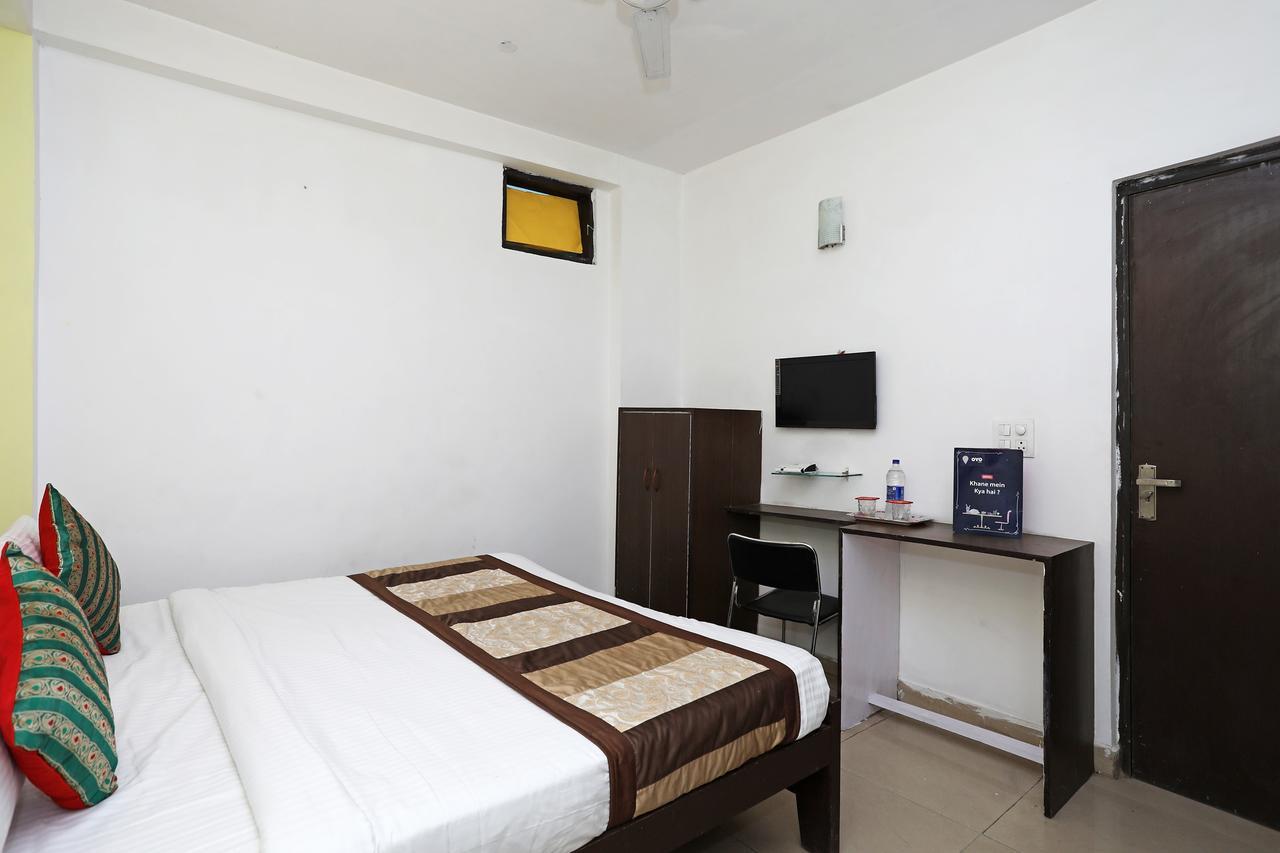 Oyo 11392 The Hotel Grand Hospitality Нойда Экстерьер фото